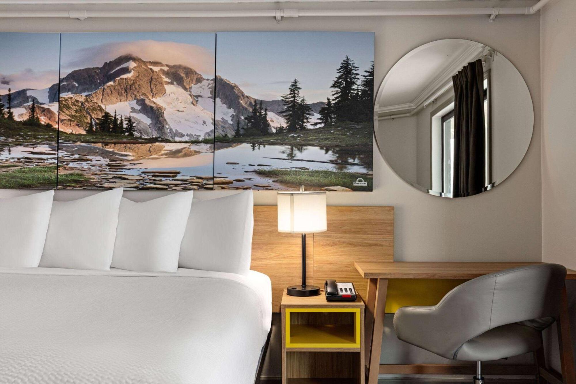Days Inn By Wyndham Lakewood South Tacoma Екстериор снимка